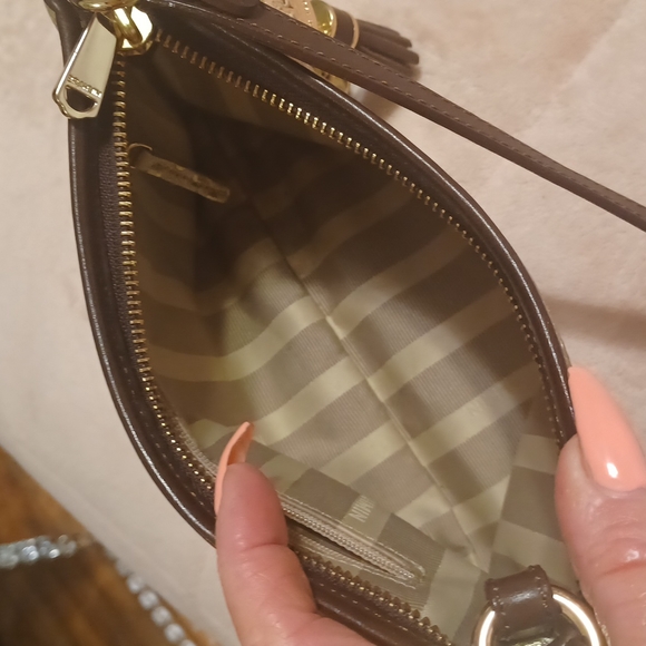 Adorable Brahmin purse - Picture 8 of 8